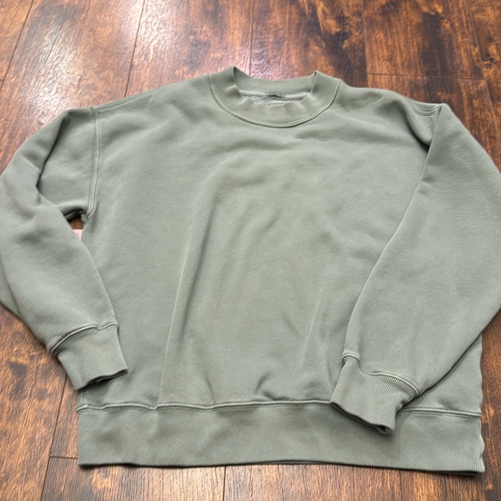 Abercrombie oversized sweatshirt size xs sage green color